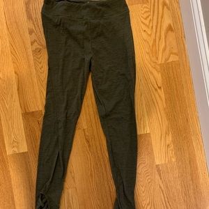 Kohls green leggings